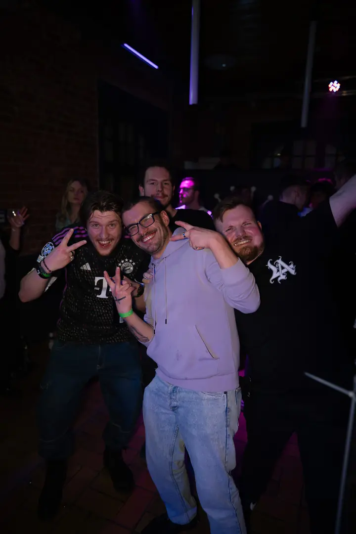 Juze — Qrater Rave Eventfoto