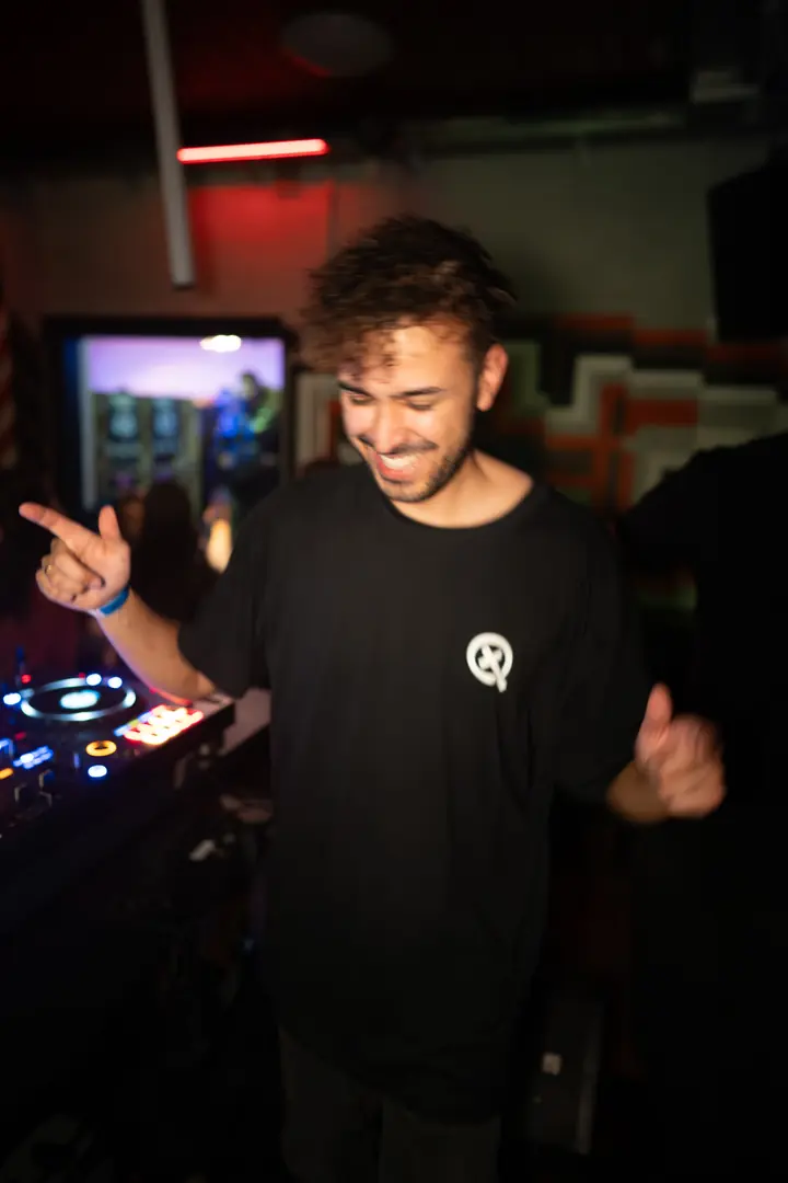 Juze — Qrater Rave Eventfoto
